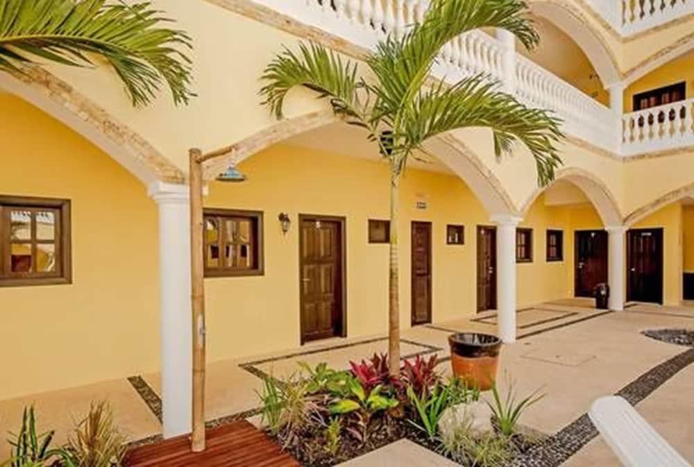 We Playa Hotel Плайя-дель-Кармен Екстер'єр фото