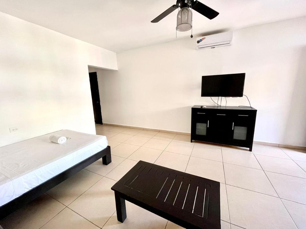 We Playa Hotel Плайя-дель-Кармен Екстер'єр фото